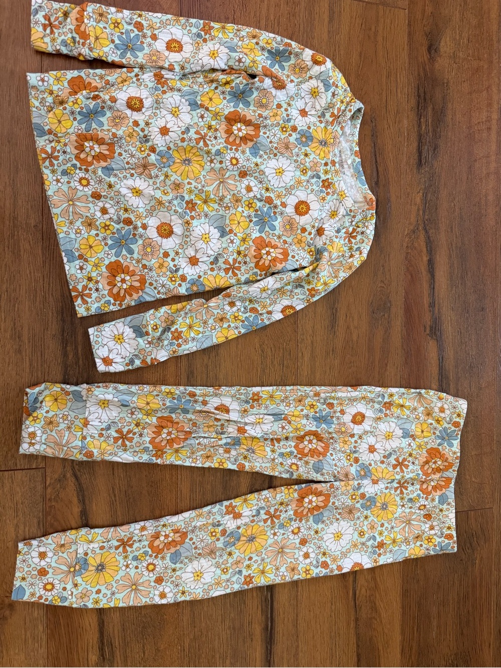 Posh Peanut Floral Ruth pajama Set in White, Orange & Yellow
